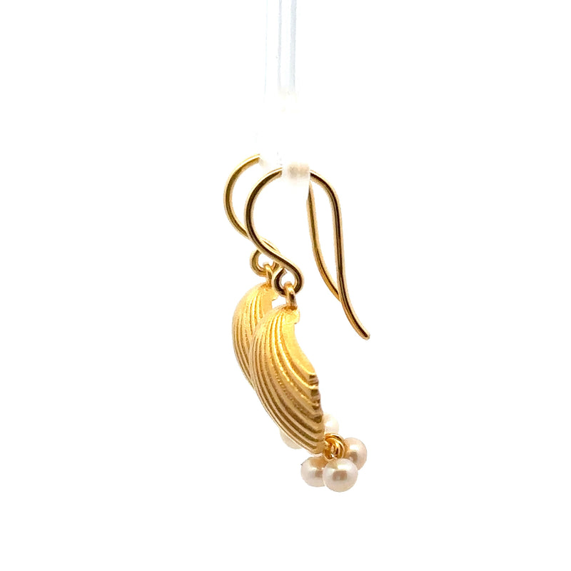 Aloha Shell Wire Earrings with Pearl 24k Gold Vermeil