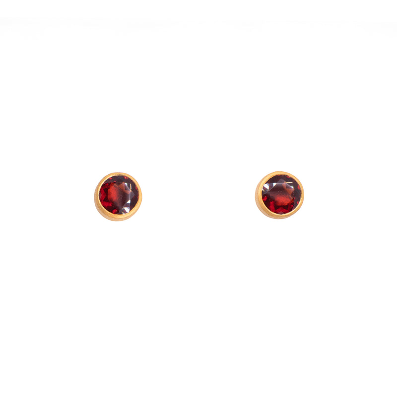 Signature Stud Earrings 24K Gold Vermeil Collection